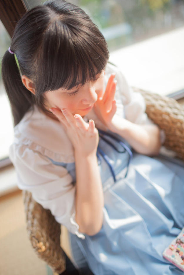 兔耳萝莉的姐妹情