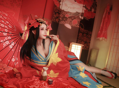 吾名红叶，是绝美的女鬼。