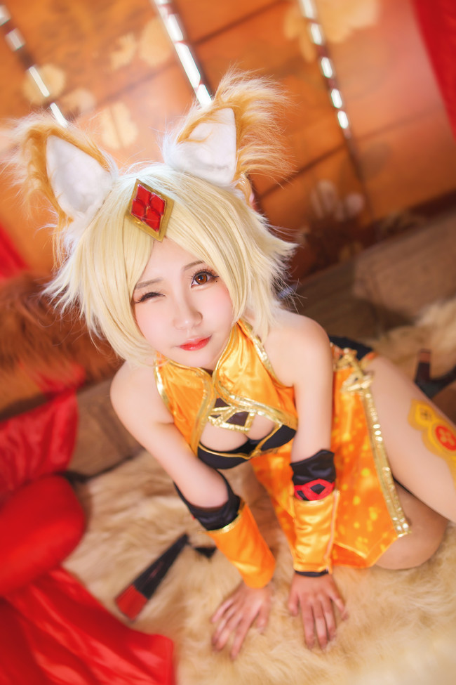 来和妲己玩耍吧！