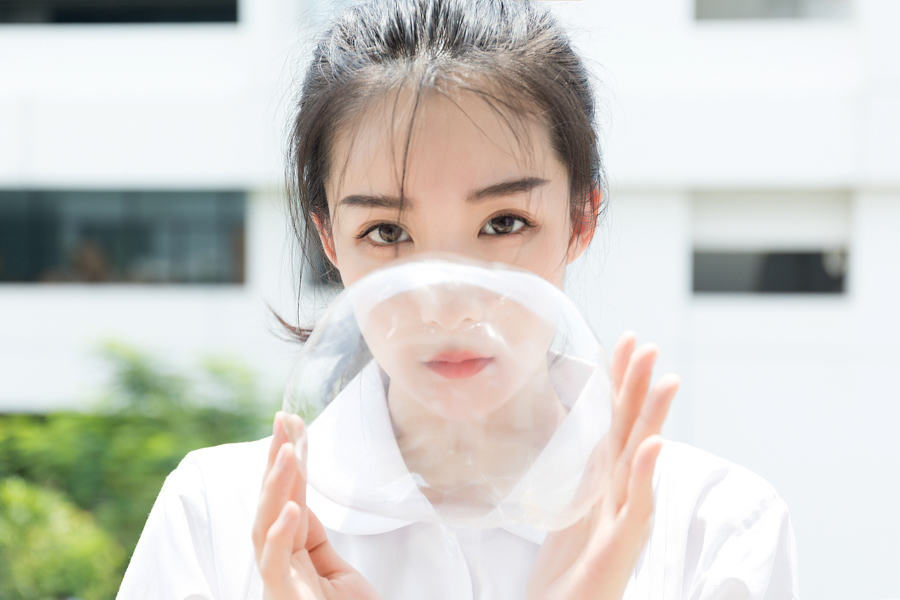 嗨，JK · HONG 