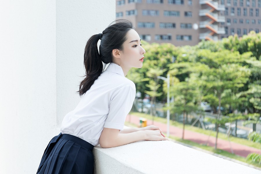 嗨，JK · HONG 