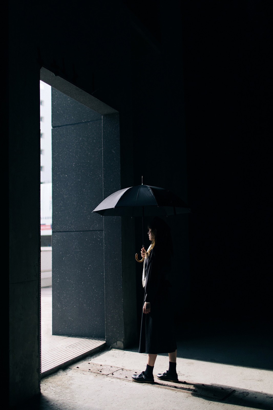 我要遇见多少人，才会把你挤出我心里
