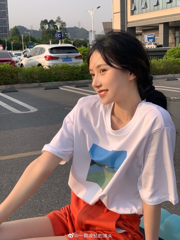  玩耍属于小朋友的碰碰车 ???
