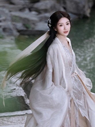云字开千山来，多少故人已沧海