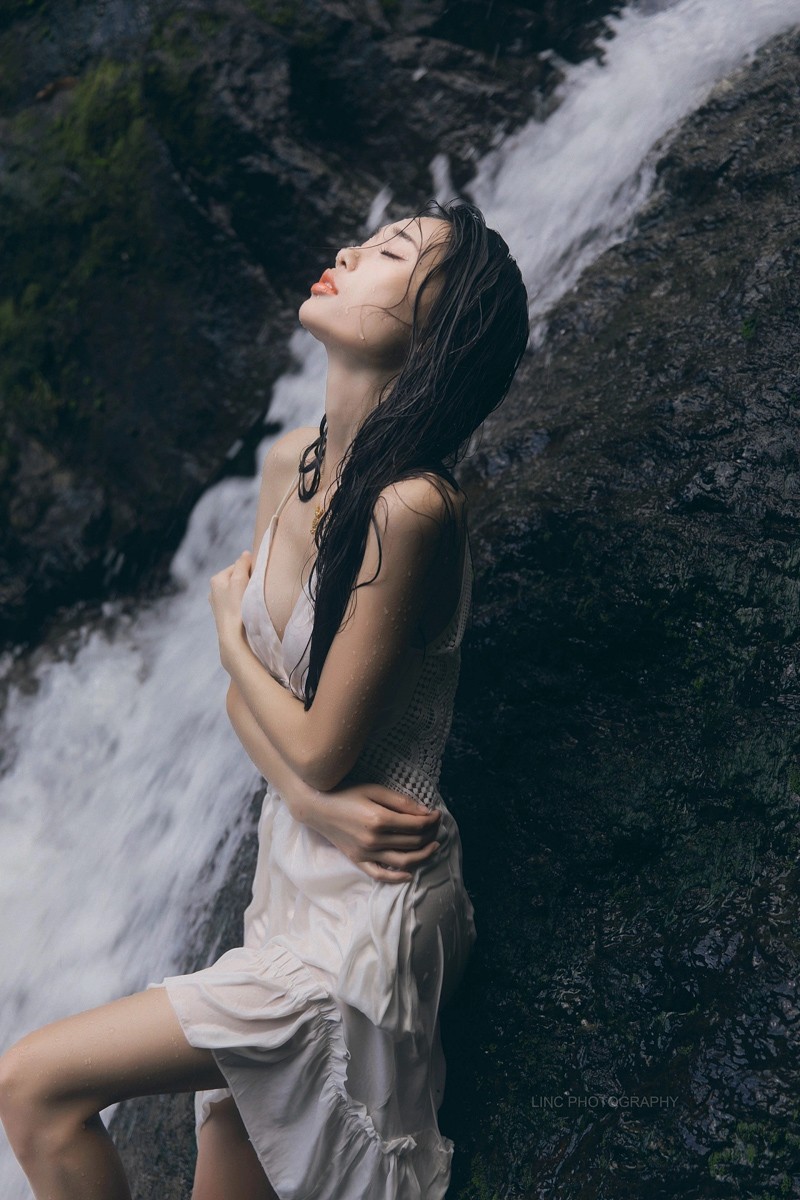 流水无情