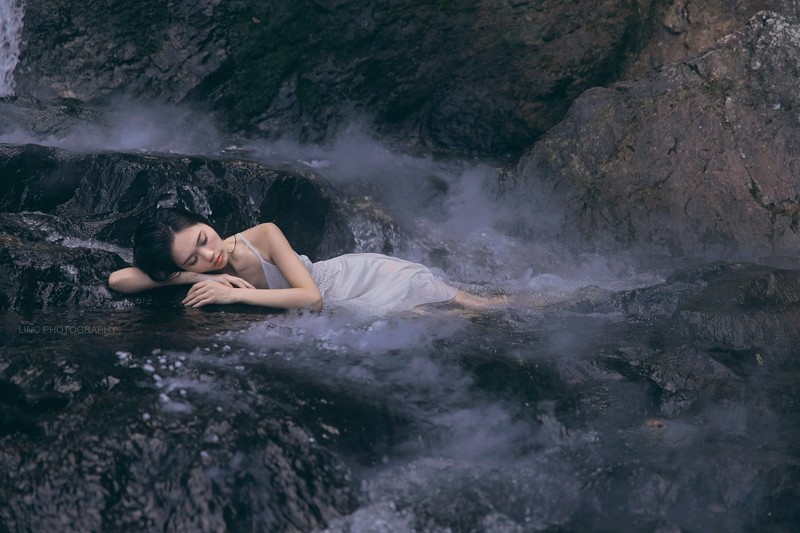 流水无情
