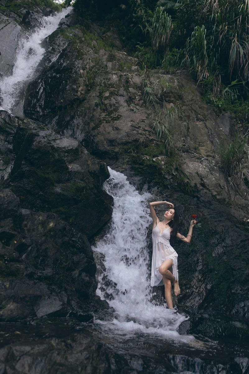 流水无情