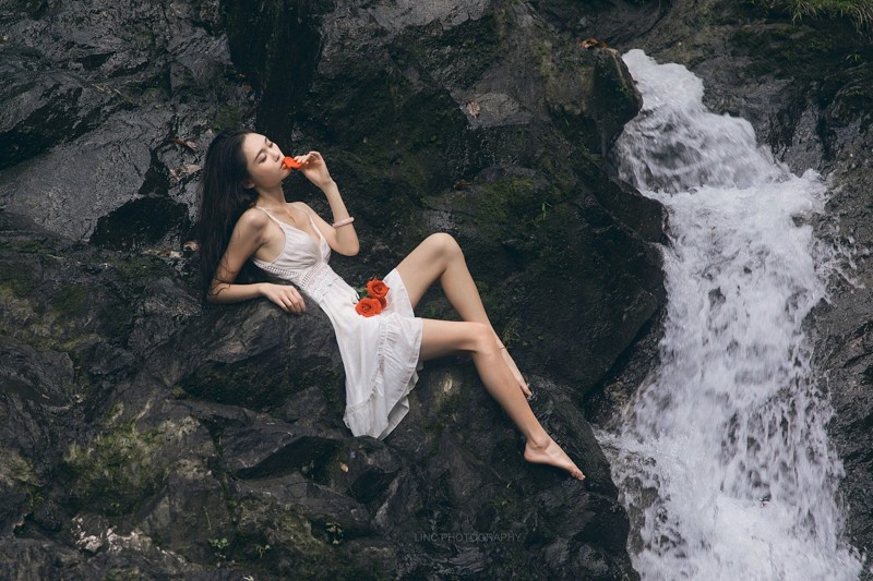 流水无情