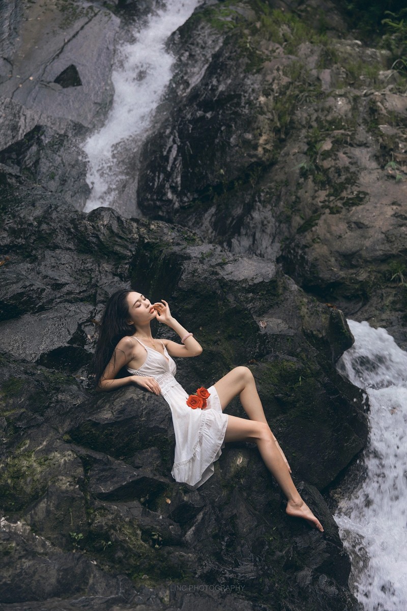 流水无情