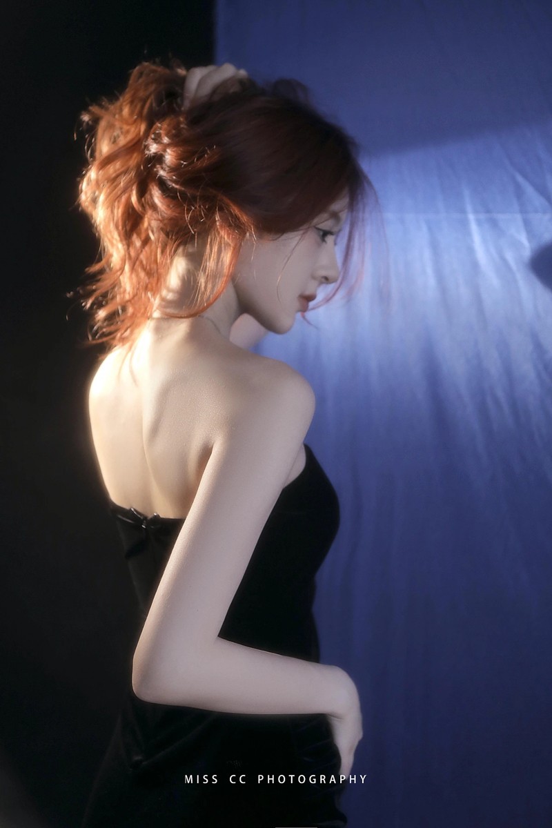 掉进深蓝里