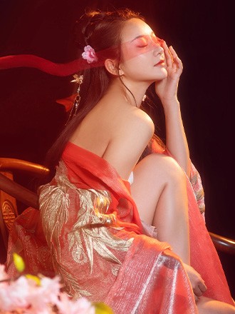 桃花依旧
