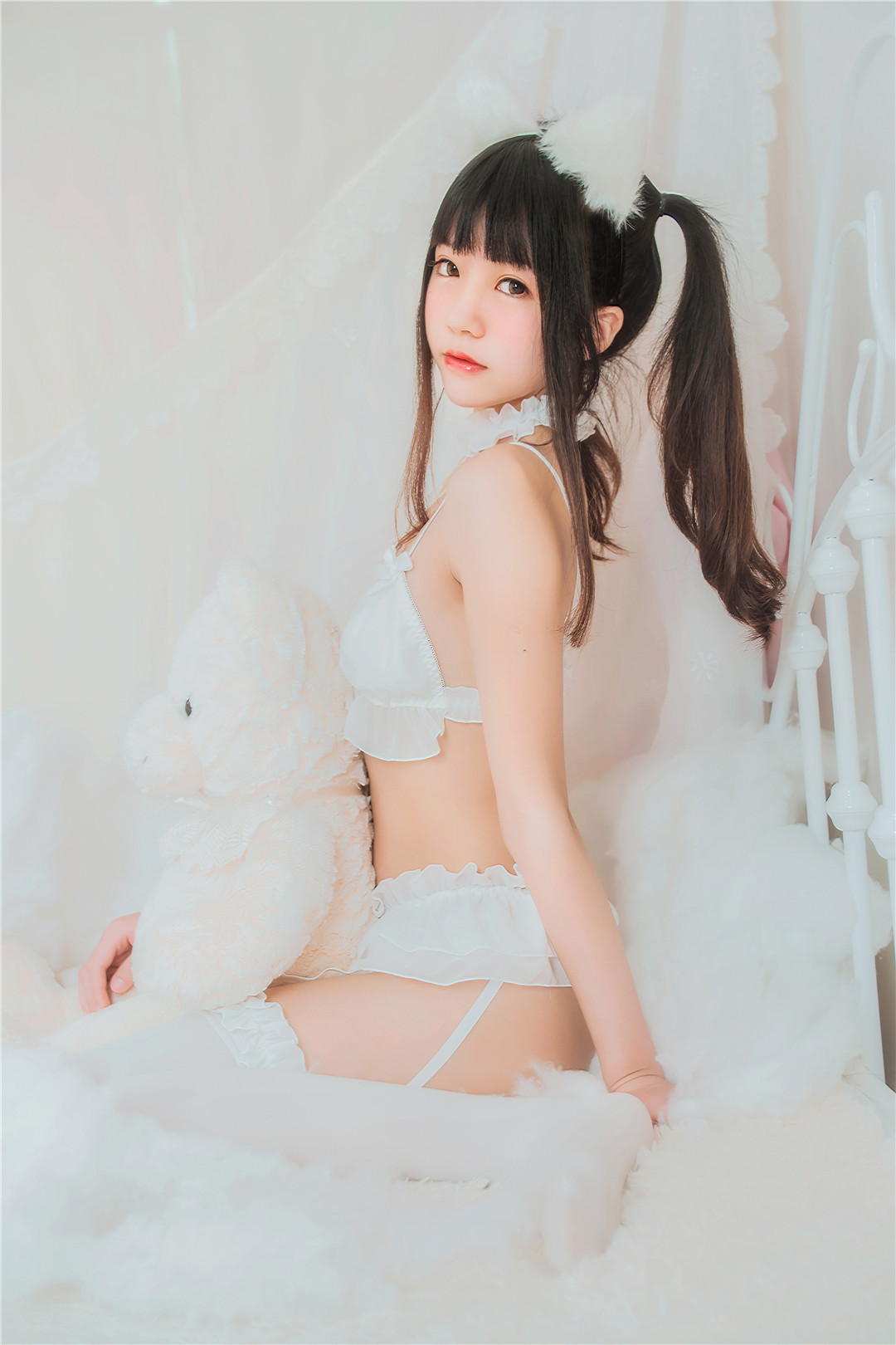 白丝美少女